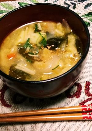 減塩にも！煮干し出汁の身体にもよい味噌汁-レシピのメイン写真