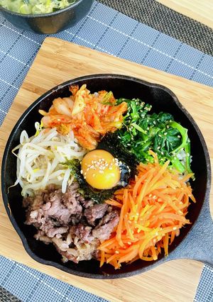 おこげが香ばしい!フライパンで焼ビビンバ-レシピのメイン写真