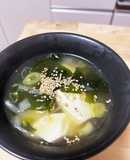 超ヘルシー！昆布であっさり☆ワカメスープ