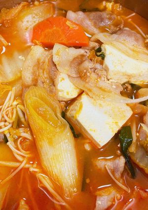 プチッと鍋でキムチ鍋(カット野菜で時短)-レシピのメイン写真