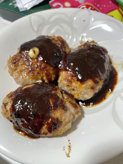 節約にも!かさましチーズインハンバーグ-レシピのメイン写真