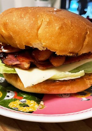 給食のパンで本格BBQソースハンバーガー-レシピのメイン写真