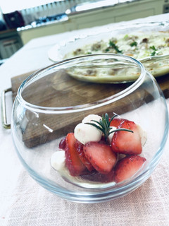 イチゴとモッツァレラチーズのカプレーゼ-レシピのメイン写真