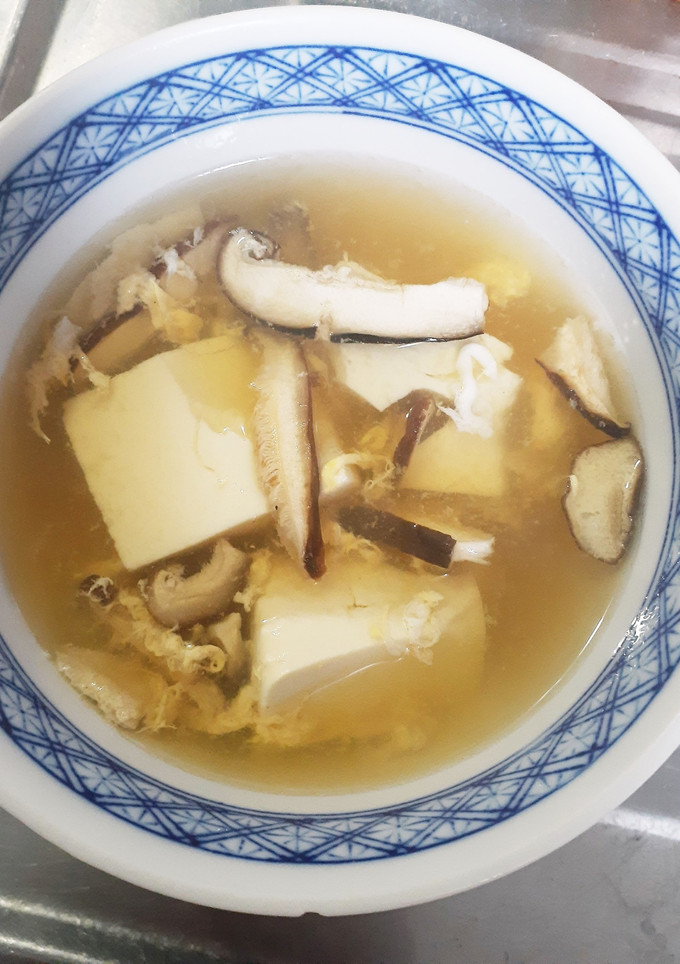 簡単★乾燥椎茸と豆腐のかき玉スープ-レシピのメイン写真