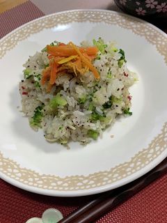 簡単おいしい混ぜご飯〜♪-レシピのメイン写真