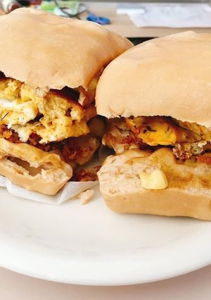 台湾屋台料理☆マントウ卵焼き包み-レシピのメイン写真
