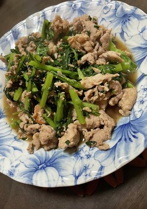 春菊と豚肉の炒め物-レシピのメイン写真