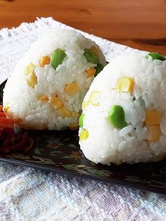枝豆とコーンのおにぎり-レシピのメイン写真