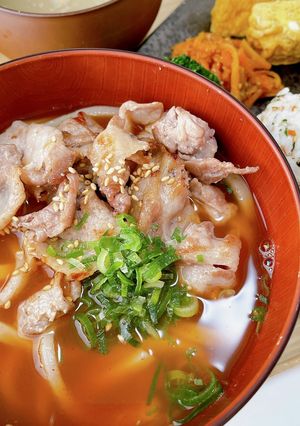 ピリ辛豚こまうどん-レシピのメイン写真