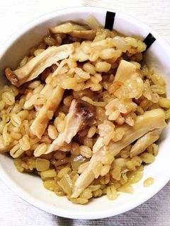 玉ねぎと エリンギの 洋風 炊き込みご飯-レシピのメイン写真