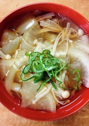簡単！ 大根と 玉ねぎ えのきのお吸い物-レシピのメイン写真