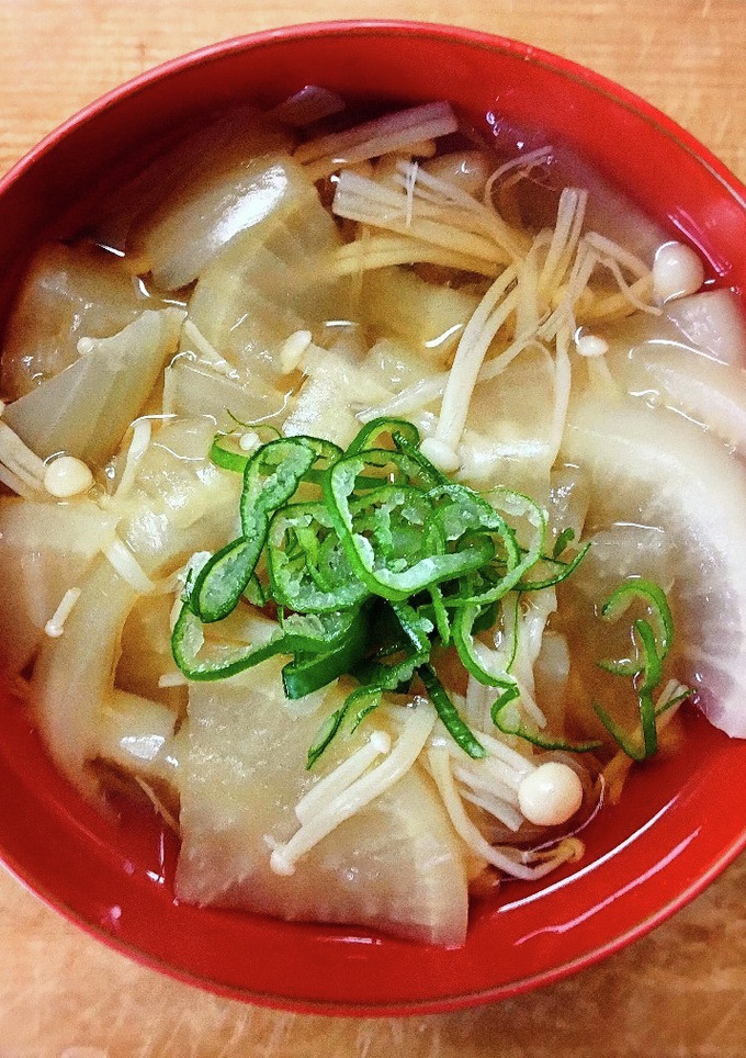 簡単！ 大根と 玉ねぎ えのきのお吸い物-レシピのメイン写真