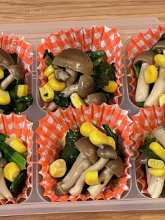 ガルニの鉄板!ほうれん草のバター炒め-レシピのメイン写真
