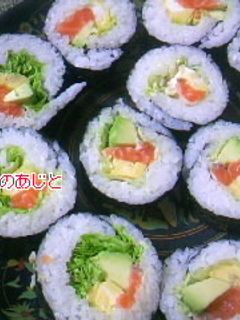 鮭とアボカドの太巻き-レシピのメイン写真