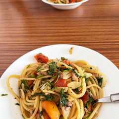 รูปของ タコとトマトの和風パスタ