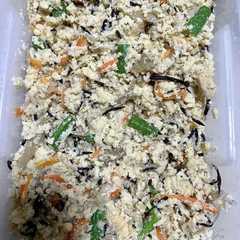 A picture of 食物繊維たっぷり！腸活の味方「おから煮」.