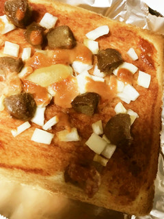 ミートボールと玉ねぎのケチャップトースト-レシピのメイン写真
