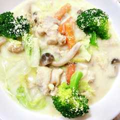 รูปของ 【米粉で♪】白菜と鶏肉のクリーム煮