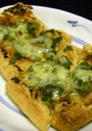 油揚げで作る味噌ネギピザ-レシピのメイン写真