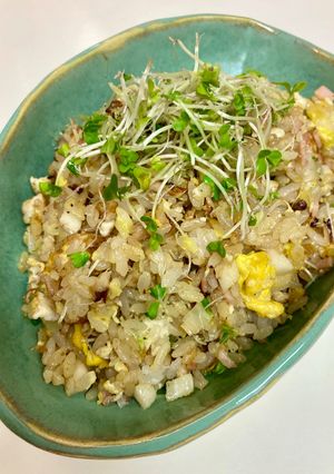 刻みスプラウトとハムの七目チャーハン-レシピのメイン写真