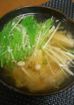 シャキッと水菜の味噌汁-レシピのメイン写真