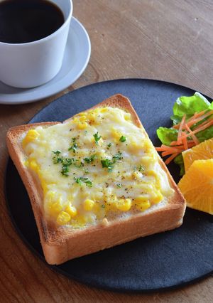 コーンチーズパン-レシピのメイン写真