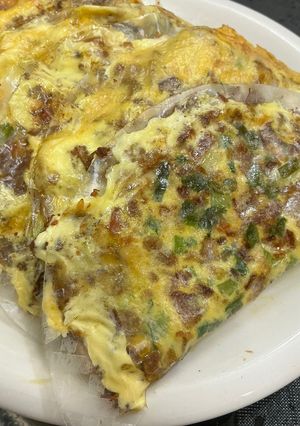 簡単!鶏そぼろとライスペーパーでベトナム風ピザ♪-レシピのメイン写真