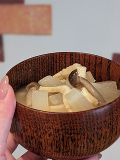 大根とぶなしめじと油揚げの味噌汁-レシピのメイン写真