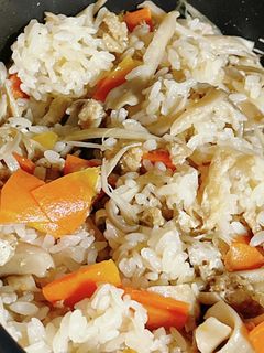 美味しい!鶏とまいたけの炊き込みご飯-レシピのメイン写真