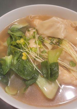 ぷりぷりエビワンタン麺 (スープでも)-レシピのメイン写真