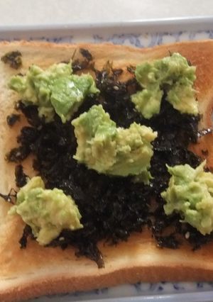 あおさ海苔とアボカドのトースト-レシピのメイン写真