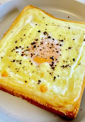 オーブンで！卵のブラマヨチーズトースト-レシピのメイン写真