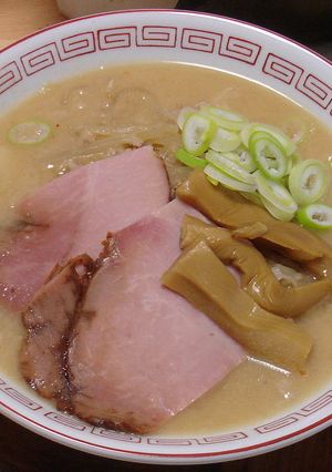 豚骨スープが本格的☆札幌の味噌ラーメン風-レシピのメイン写真