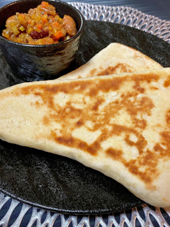 フライパンで焼く手作りナン 簡単手捏ね -レシピのメイン写真