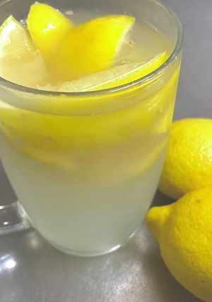 氷代わりに｡｡｡氷レモンのまるごとサワー-レシピのメイン写真