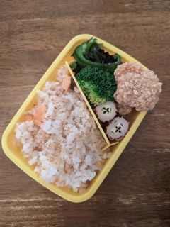 JK☆焼き鮭混ぜご飯弁当♪-レシピのメイン写真