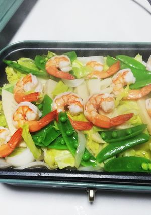 ホットプレートで春野菜と海老の蒸し焼き♪-レシピのメイン写真