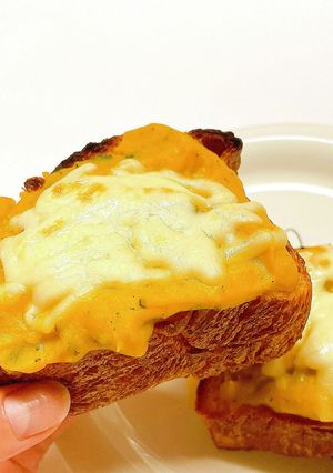 余った煮物で！カボチャとチーズのトースト-レシピのメイン写真