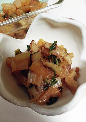 セロリと竹輪の炒め煮-レシピのメイン写真