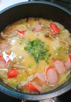 簡単!激ウマ!ウインナー白菜味噌チーズ鍋-レシピのメイン写真