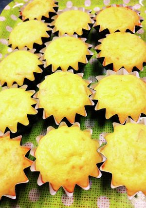 カップケーキ 半分ヨーグルトで出来てます-レシピのメイン写真