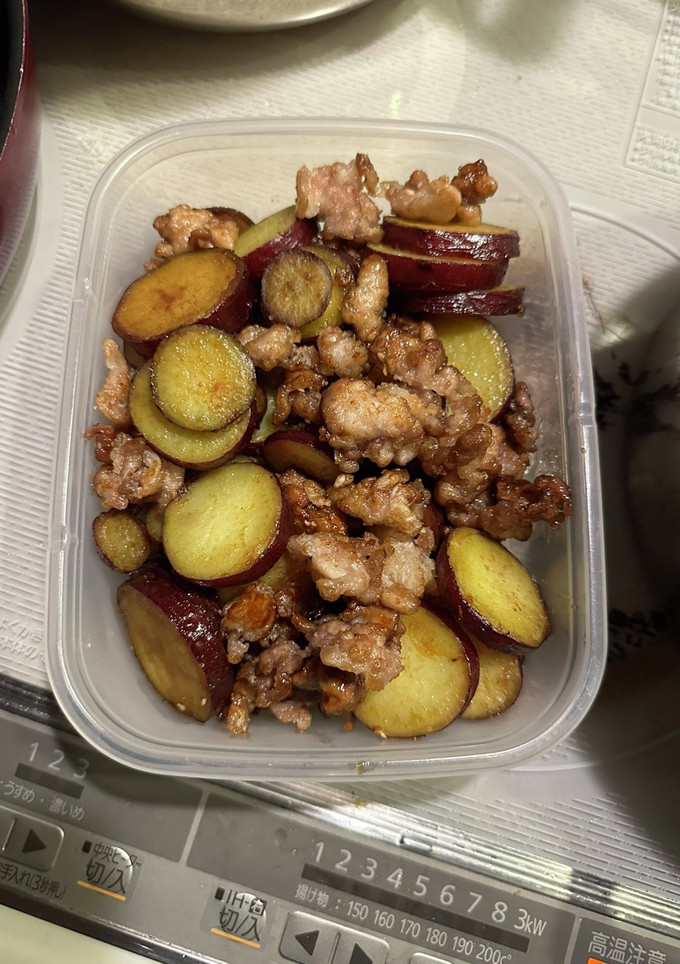 さつまいもと豚肉の甘唐揚げ-レシピのメイン写真