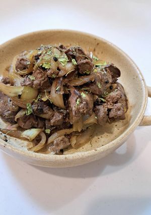 華やかに薫る甘辛レバーのスパイス炒め-レシピのメイン写真