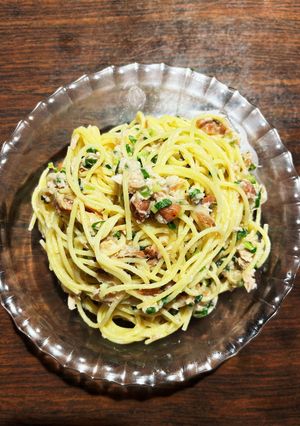 叩き蜂蜜梅肉と小葱のツナ和えパスタ-レシピのメイン写真