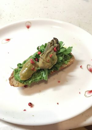 春を感じる、牡蠣と春菊のブルスケッタ-レシピのメイン写真