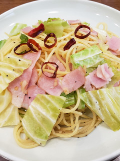 春キャベツとベーコンのペペロンチーノ-レシピのメイン写真