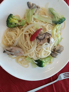 春色♪牡蠣とブロッコリーのオイルパスタ-レシピのメイン写真