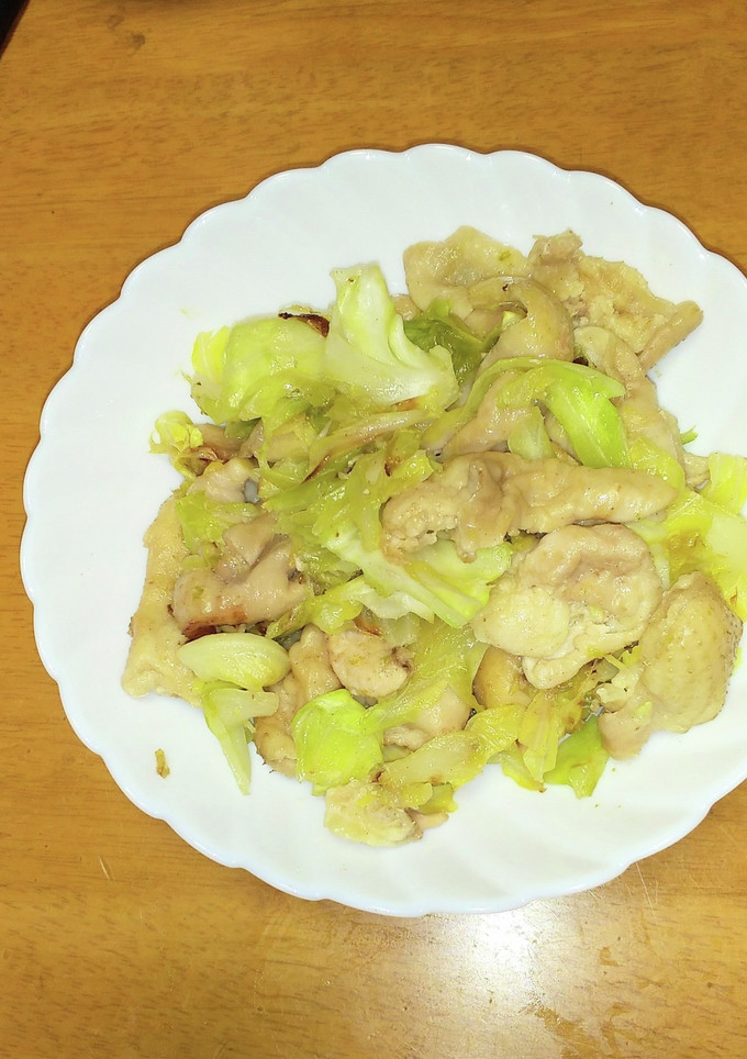 鶏皮とキャベツの塩コショウ炒め-レシピのメイン写真