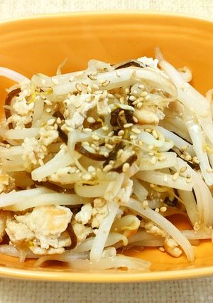 ヨーグルトでコクUP！もやしの塩昆布炒め-レシピのメイン写真