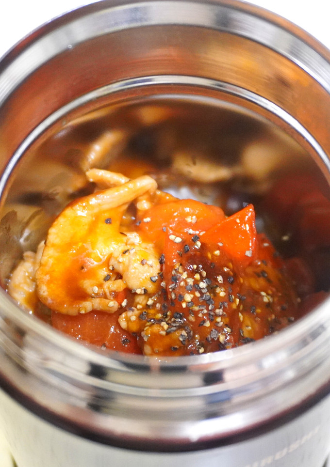 豚こまとトマトの黒胡椒炒め丼-レシピのメイン写真
